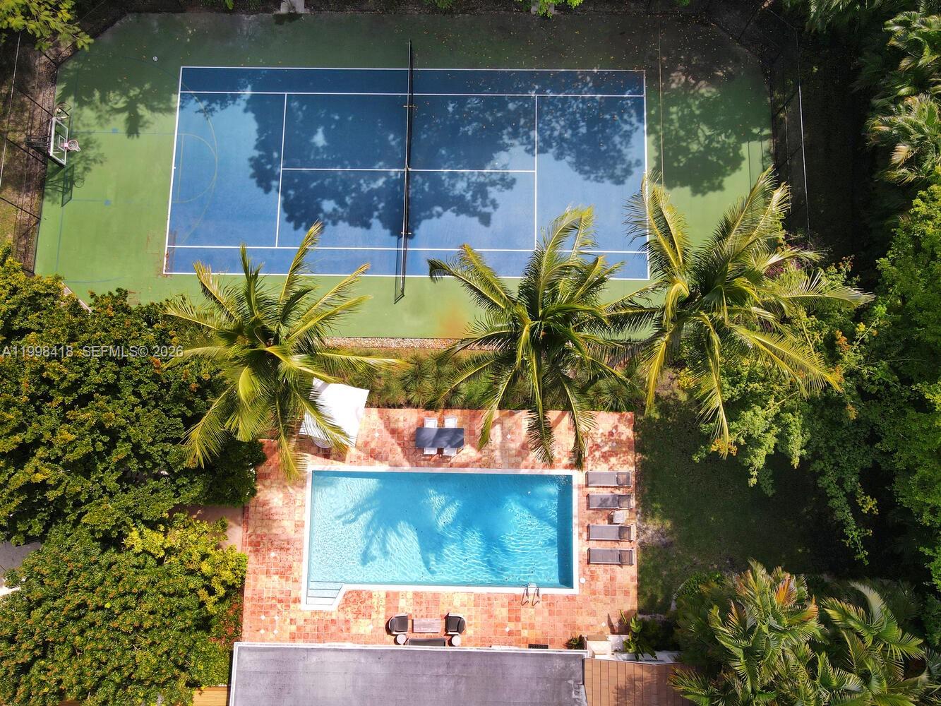 6140 SW 90th St Pinecrest, FL 33156