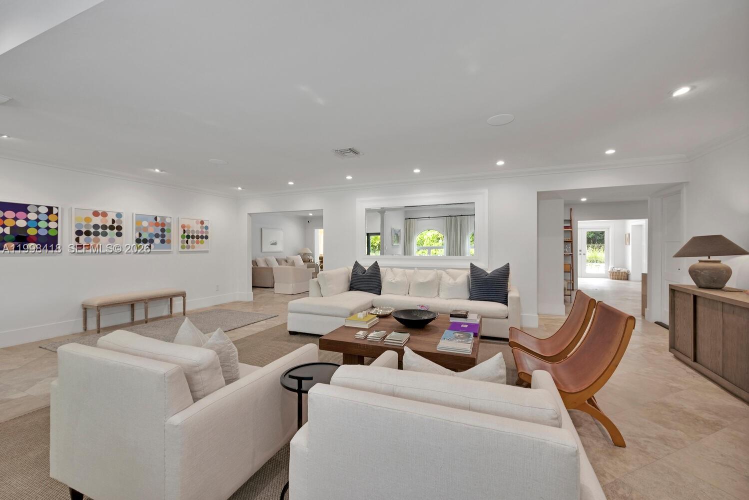 6140 SW 90th St Pinecrest, FL 33156