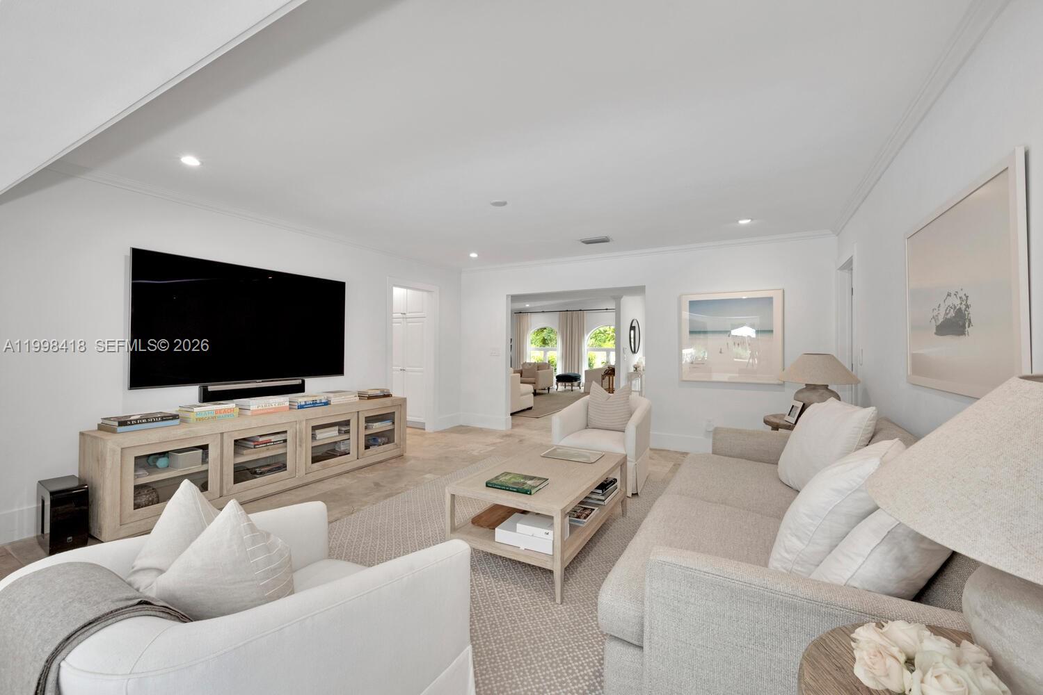 6140 SW 90th St Pinecrest, FL 33156