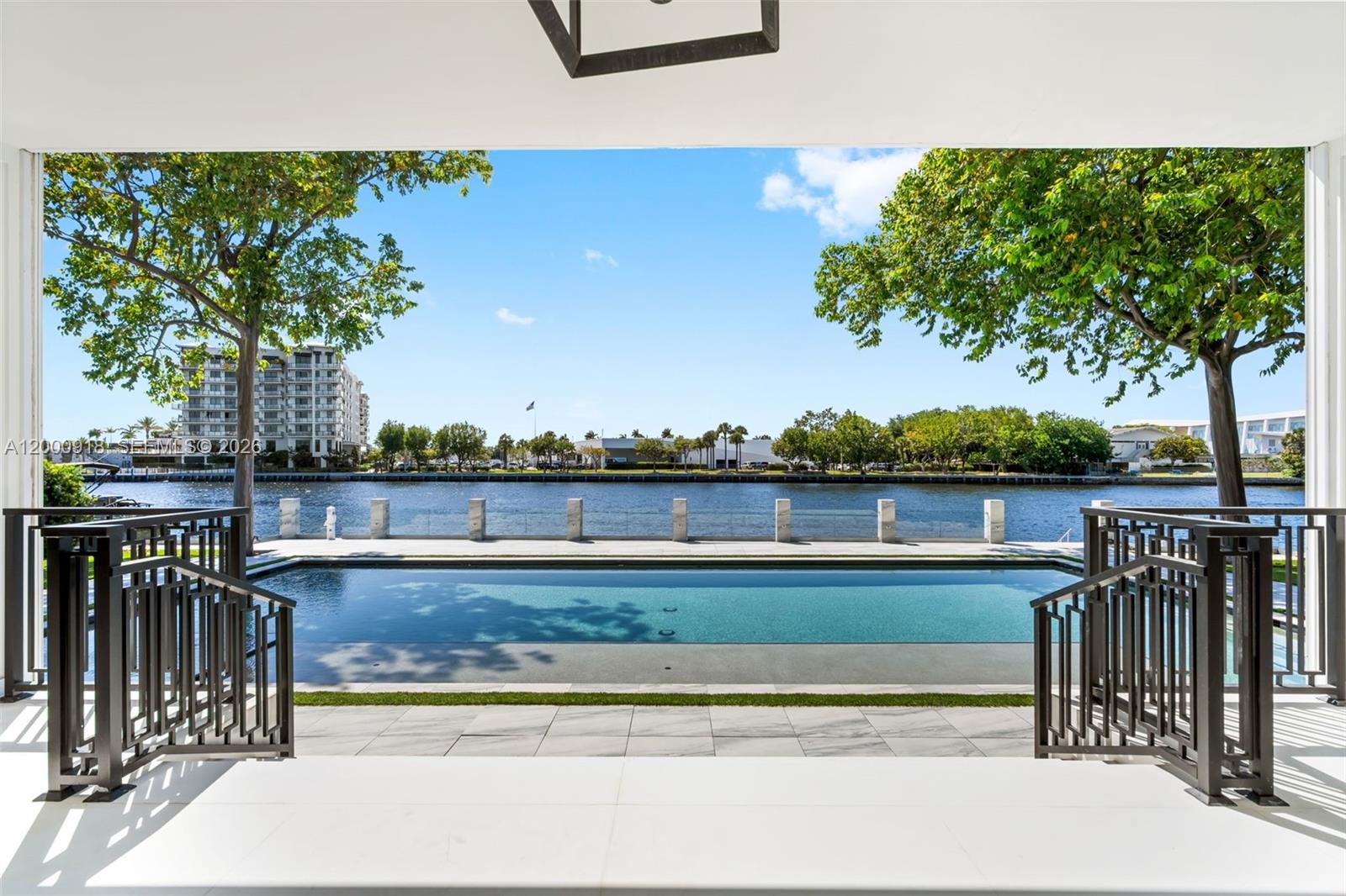 1239 Middle Riv Dr Fort Lauderdale, FL 33304
