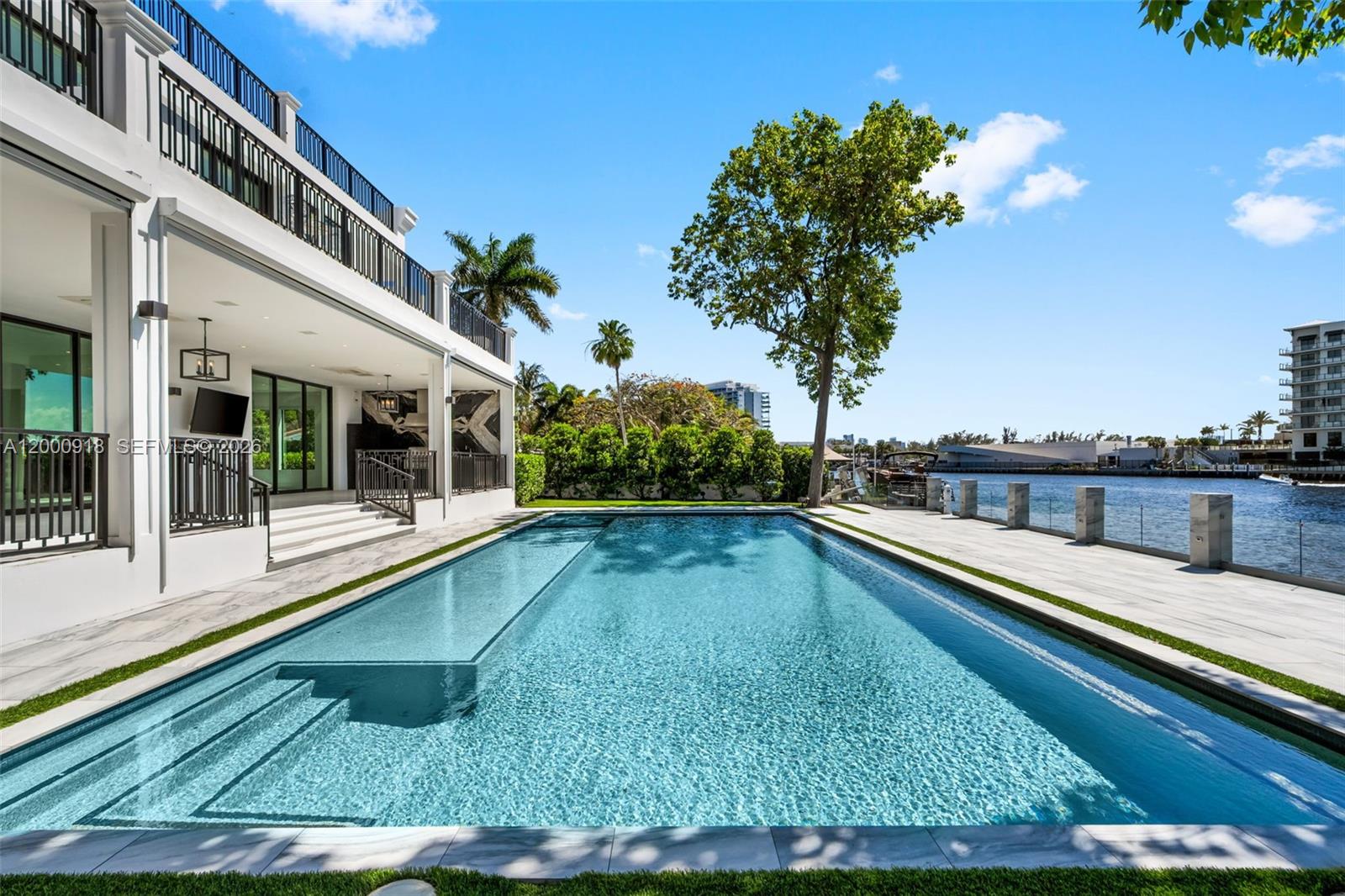 1239 Middle Riv Dr Fort Lauderdale, FL 33304