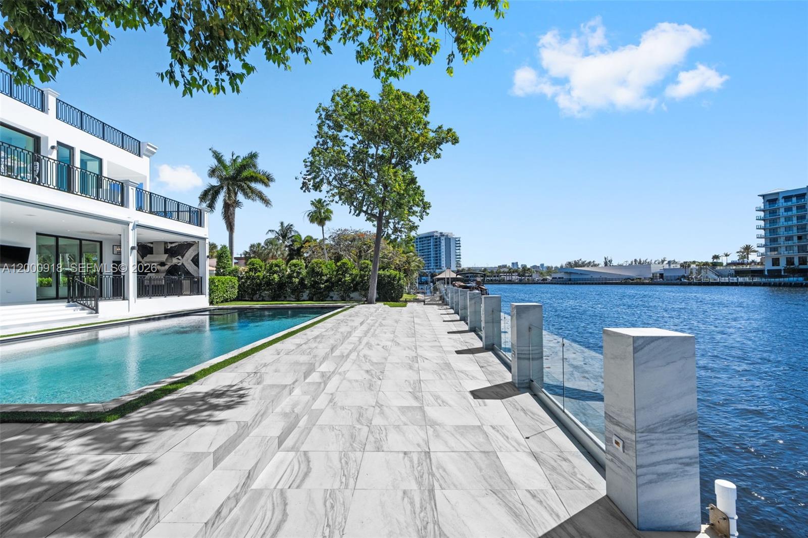 1239 Middle Riv Dr Fort Lauderdale, FL 33304