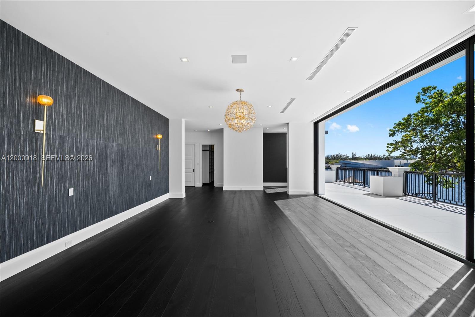 1239 Middle Riv Dr Fort Lauderdale, FL 33304