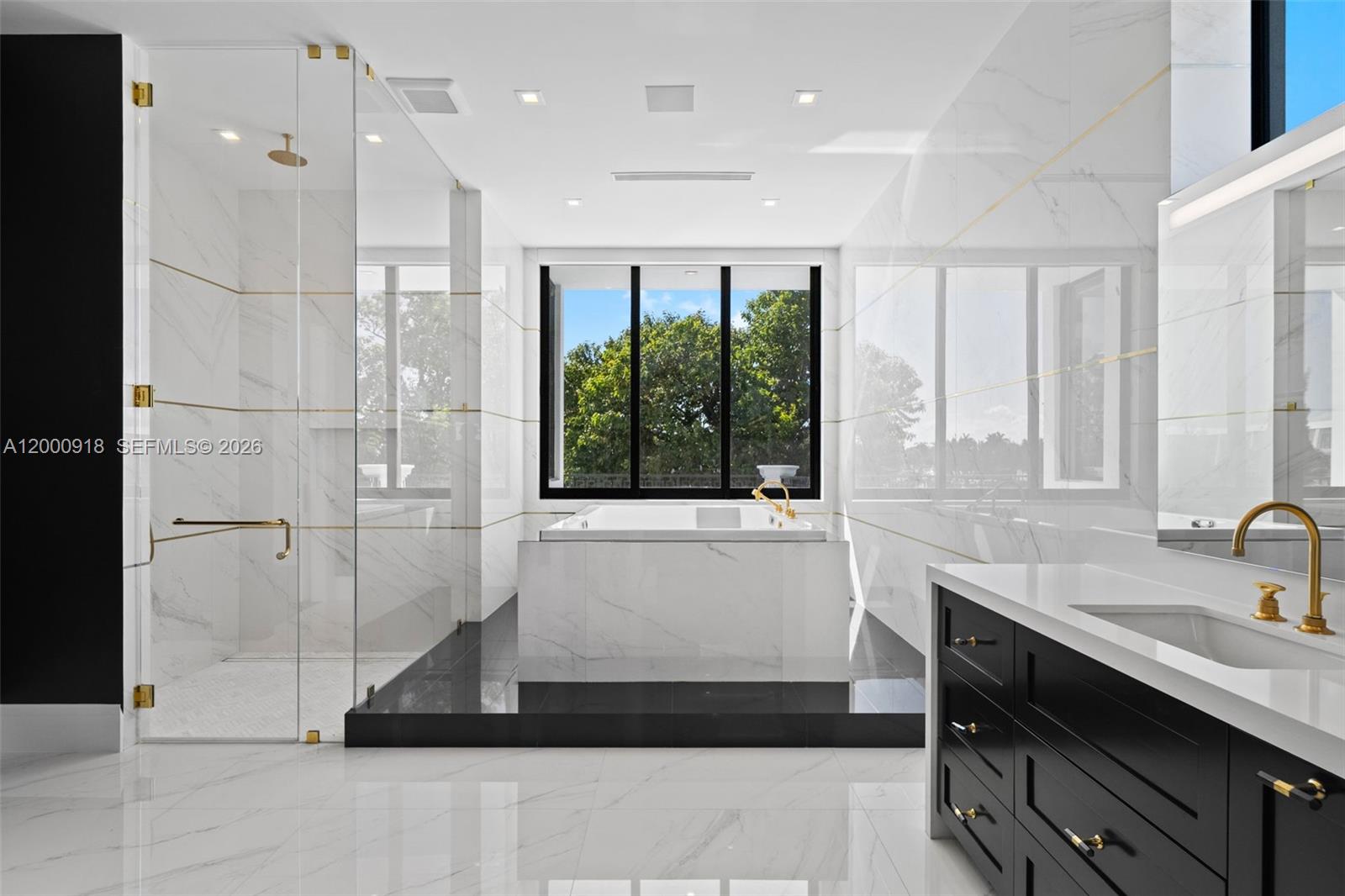 1239 Middle Riv Dr Fort Lauderdale, FL 33304