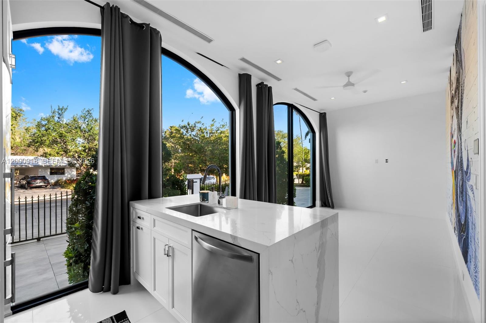 1239 Middle Riv Dr Fort Lauderdale, FL 33304