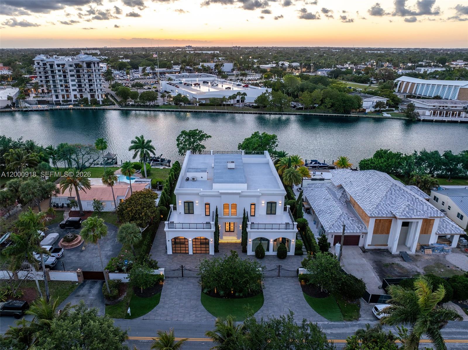1239 Middle Riv Dr Fort Lauderdale, FL 33304
