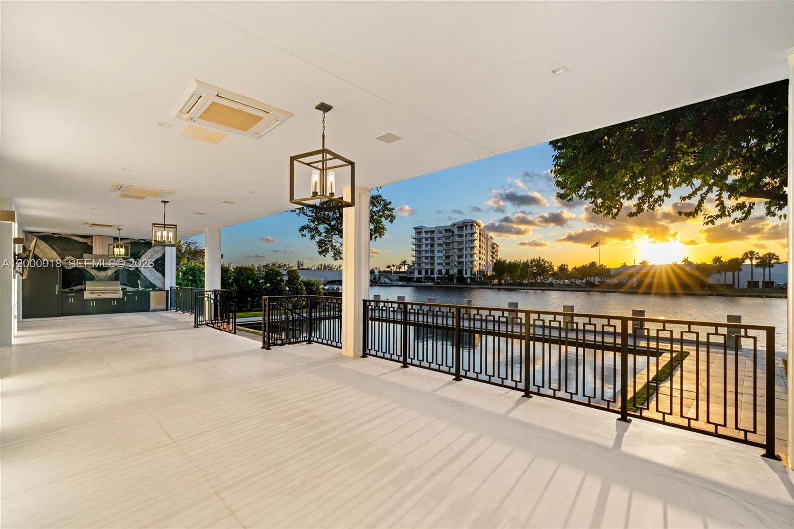 1239 Middle Riv Dr Fort Lauderdale, FL 33304