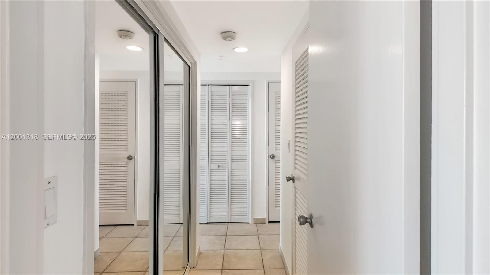 5601 Collins Ave #711 Miami Beach, FL 33140