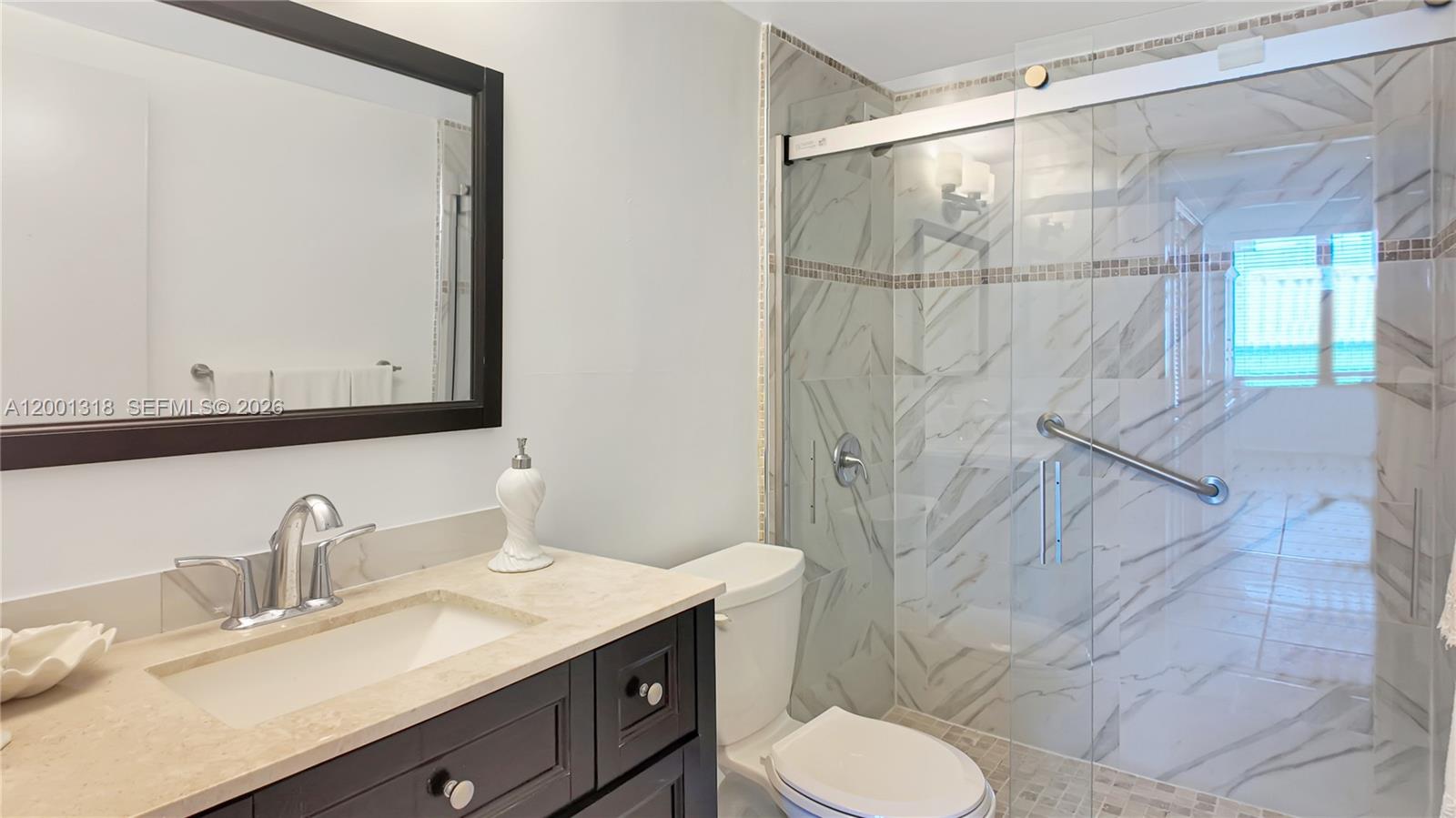 5601 Collins Ave #711 Miami Beach, FL 33140