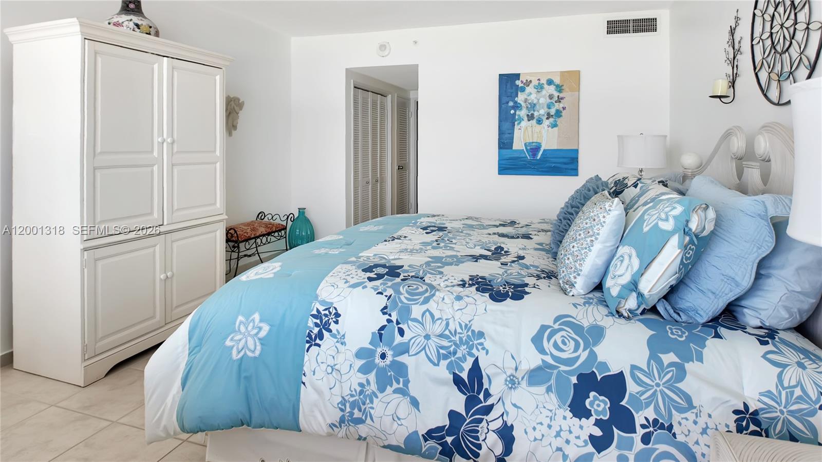 5601 Collins Ave #711 Miami Beach, FL 33140
