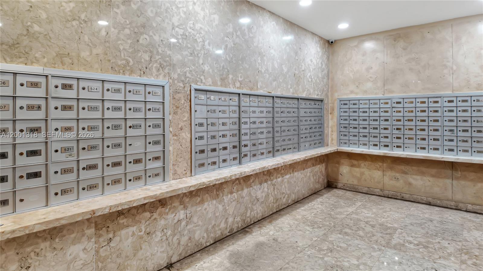 5601 Collins Ave #711 Miami Beach, FL 33140