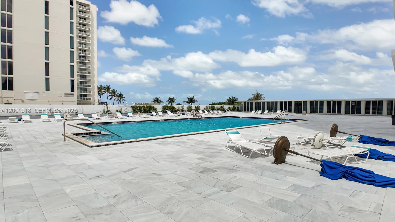 5601 Collins Ave #711 Miami Beach, FL 33140