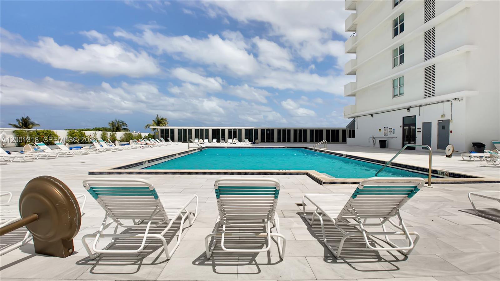 5601 Collins Ave #711 Miami Beach, FL 33140