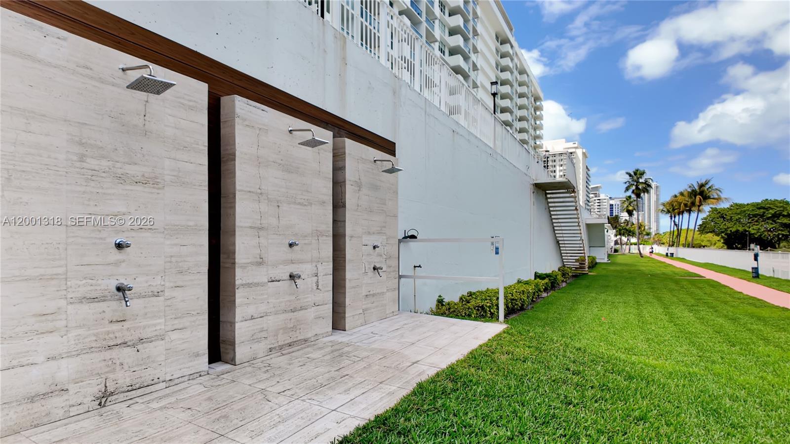 5601 Collins Ave #711 Miami Beach, FL 33140