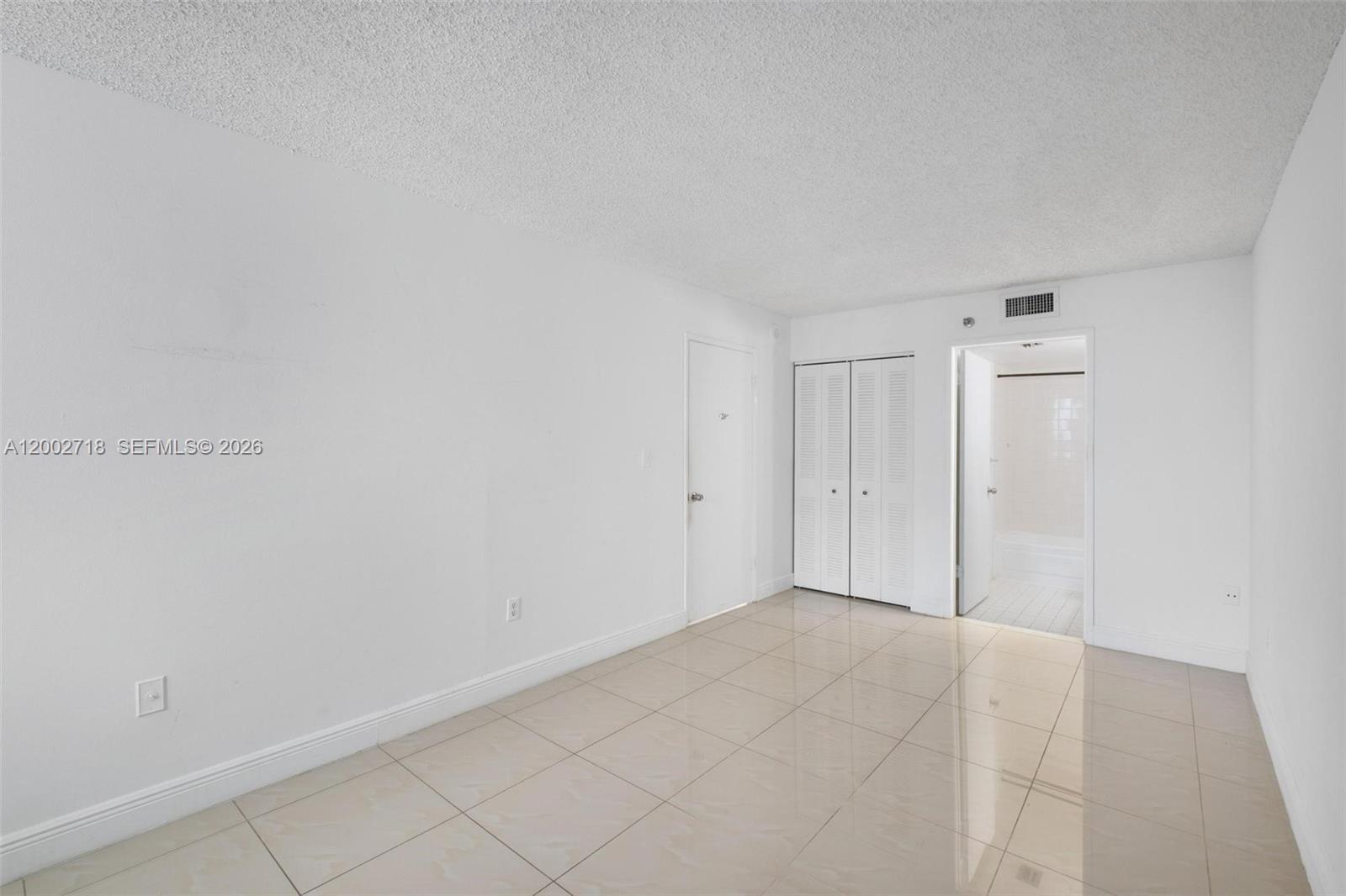 image Madison Downtown Condo17