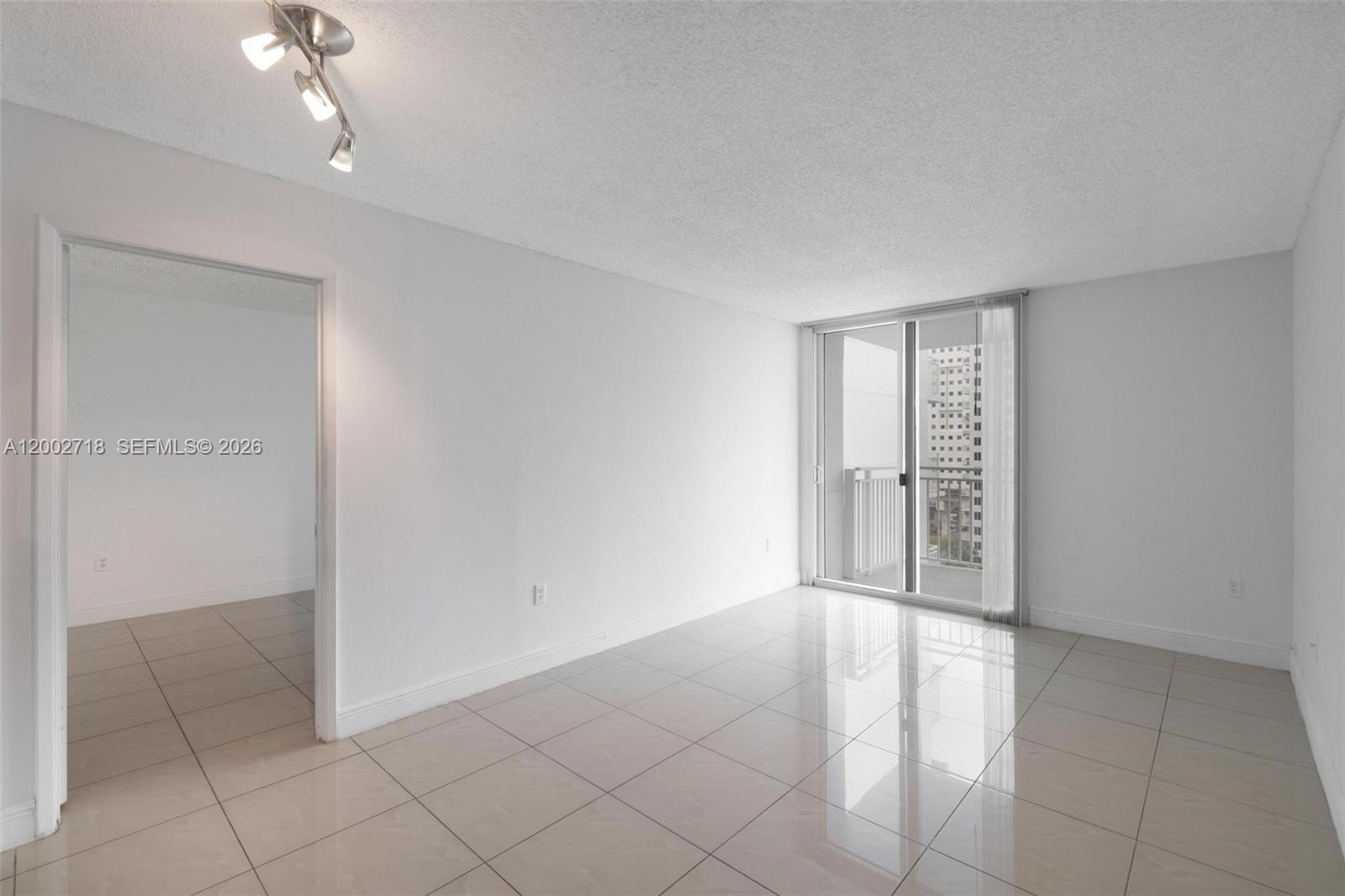 image Madison Downtown Condo1