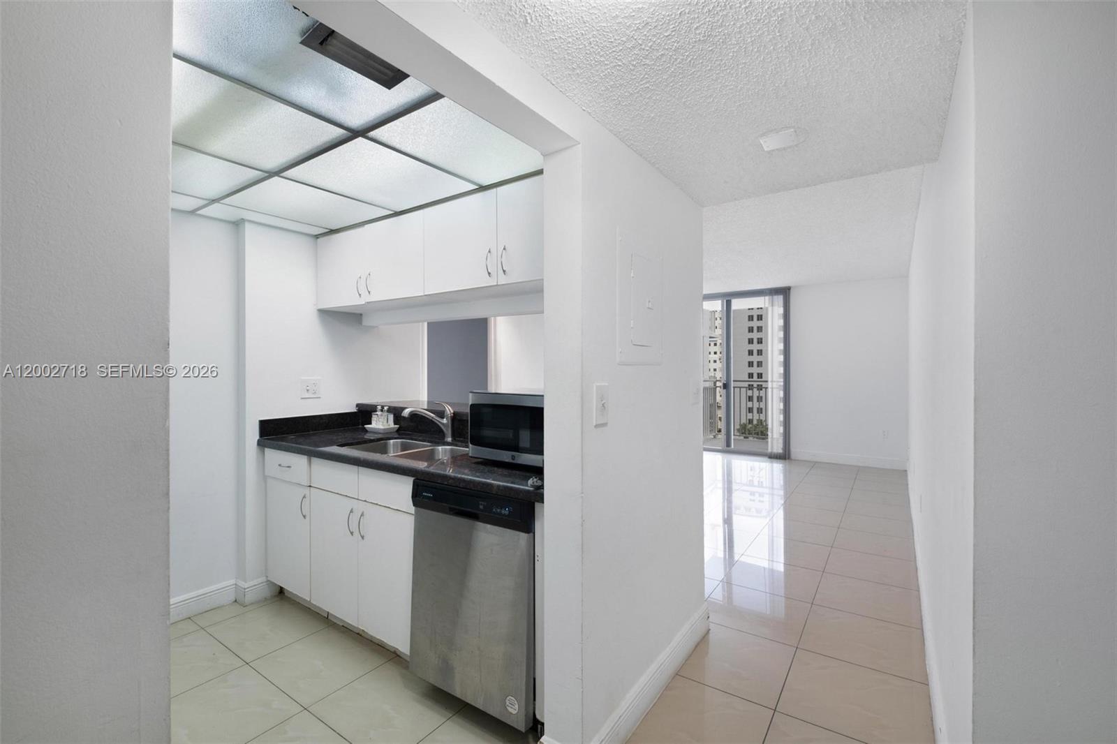 image Madison Downtown Condo7