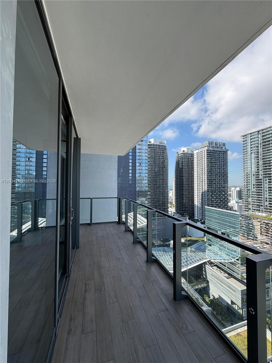 image Reach Brickell City Centre9