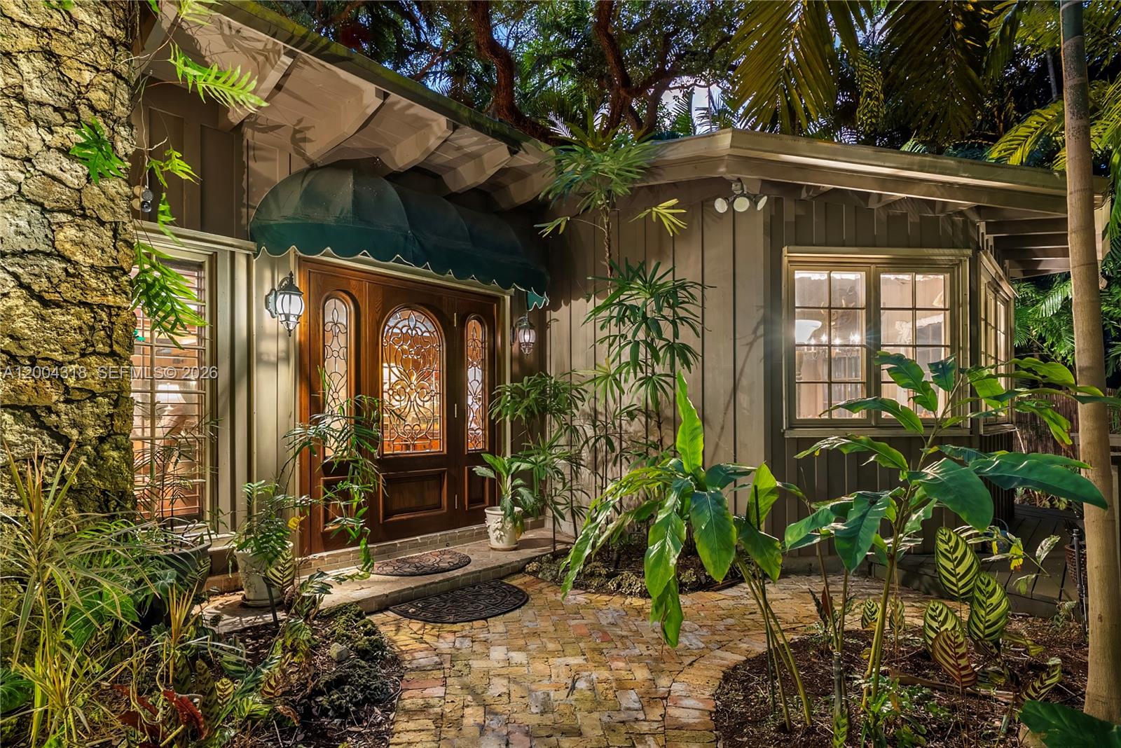 3584 Saint Gaudens Rd Miami, FL 33133