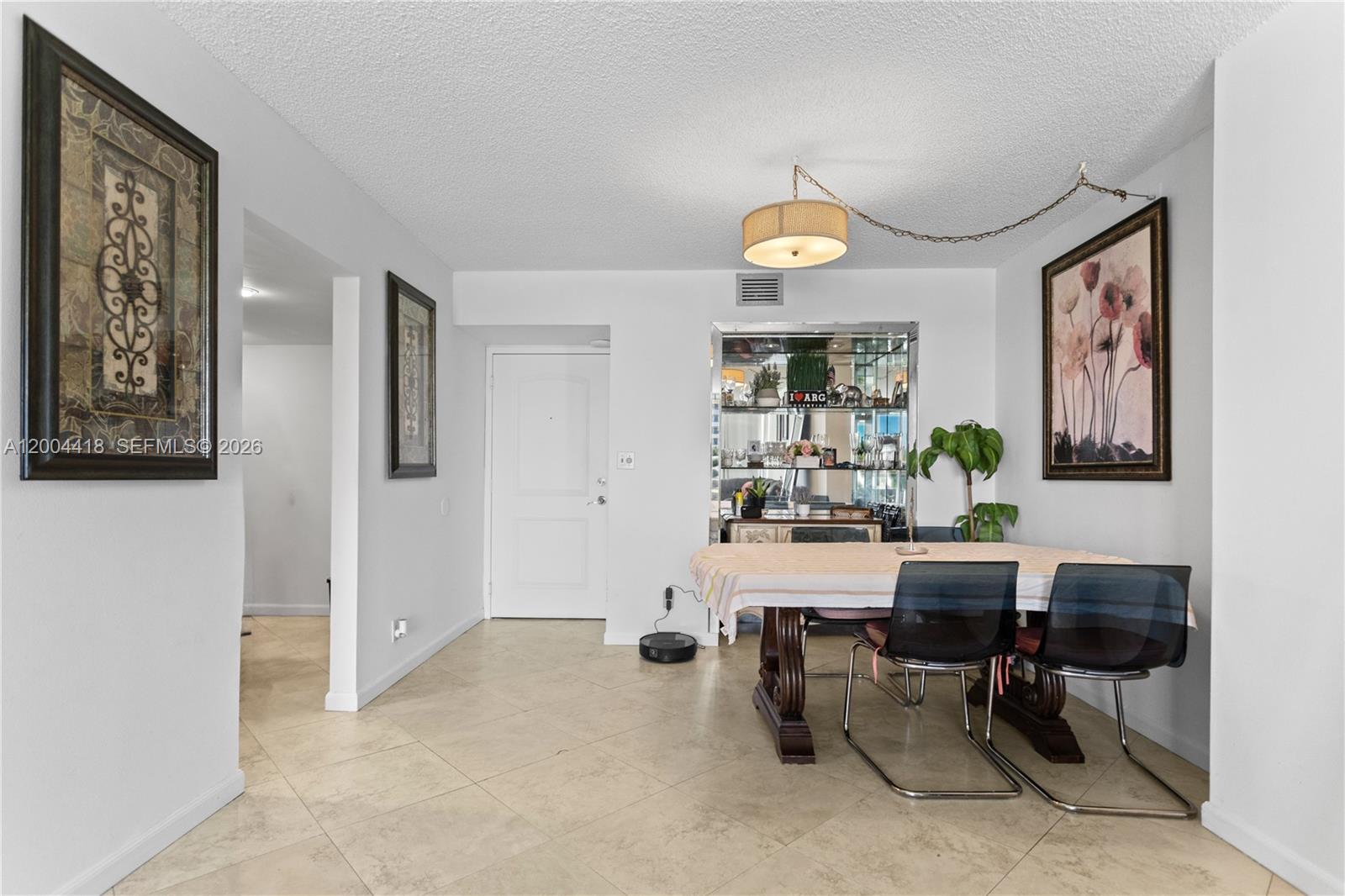 image Arlen House East9