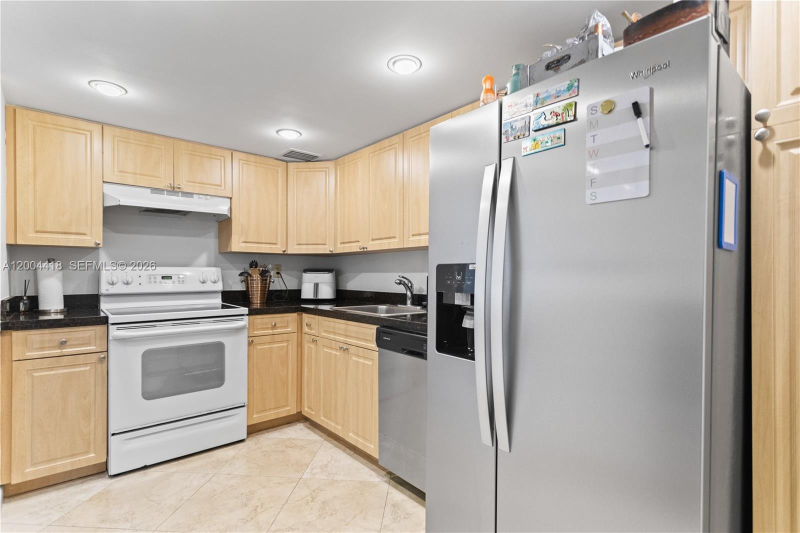 image Arlen House East13
