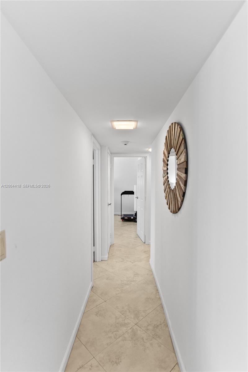 image Arlen House East15