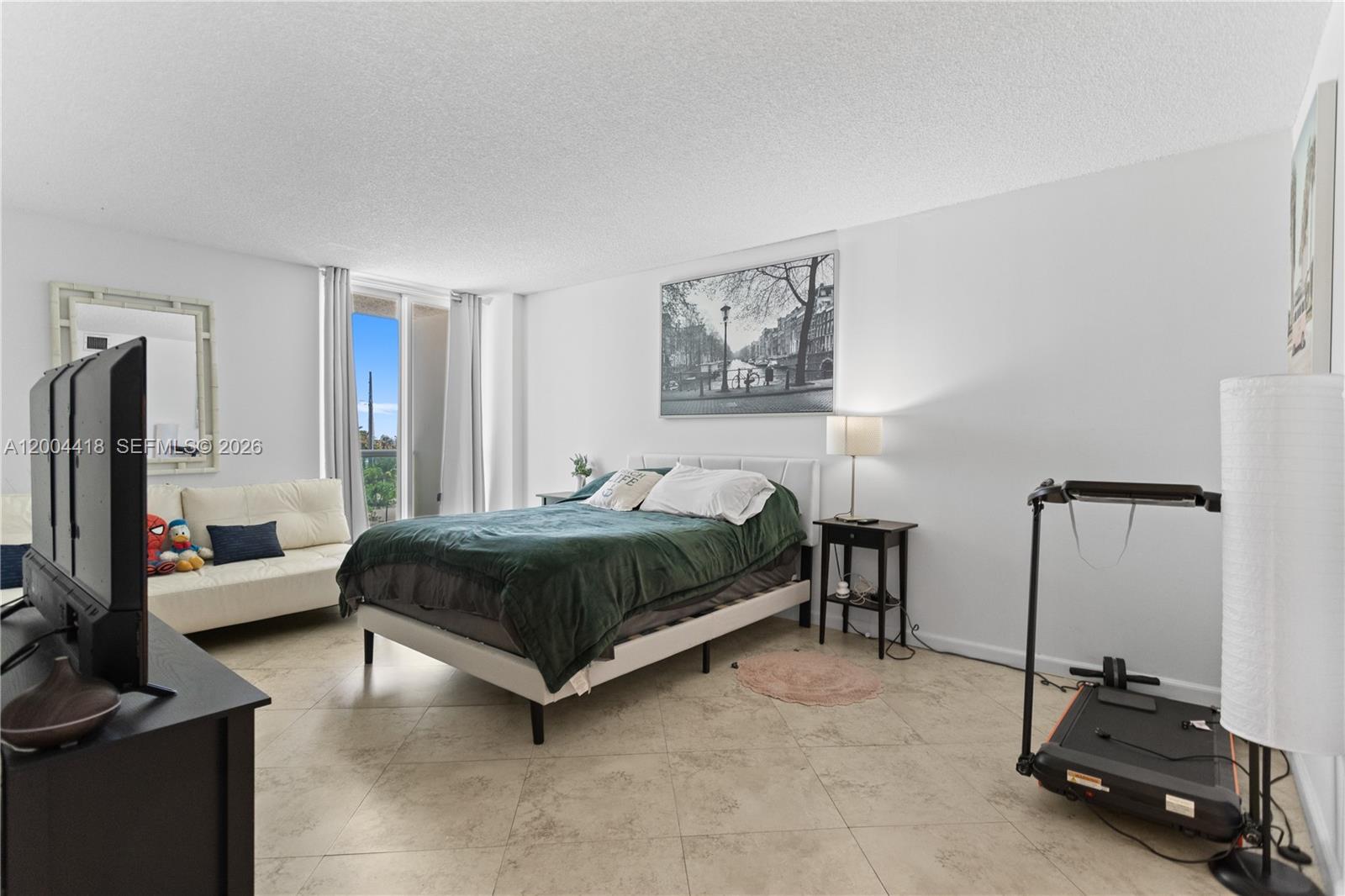 image Arlen House East26