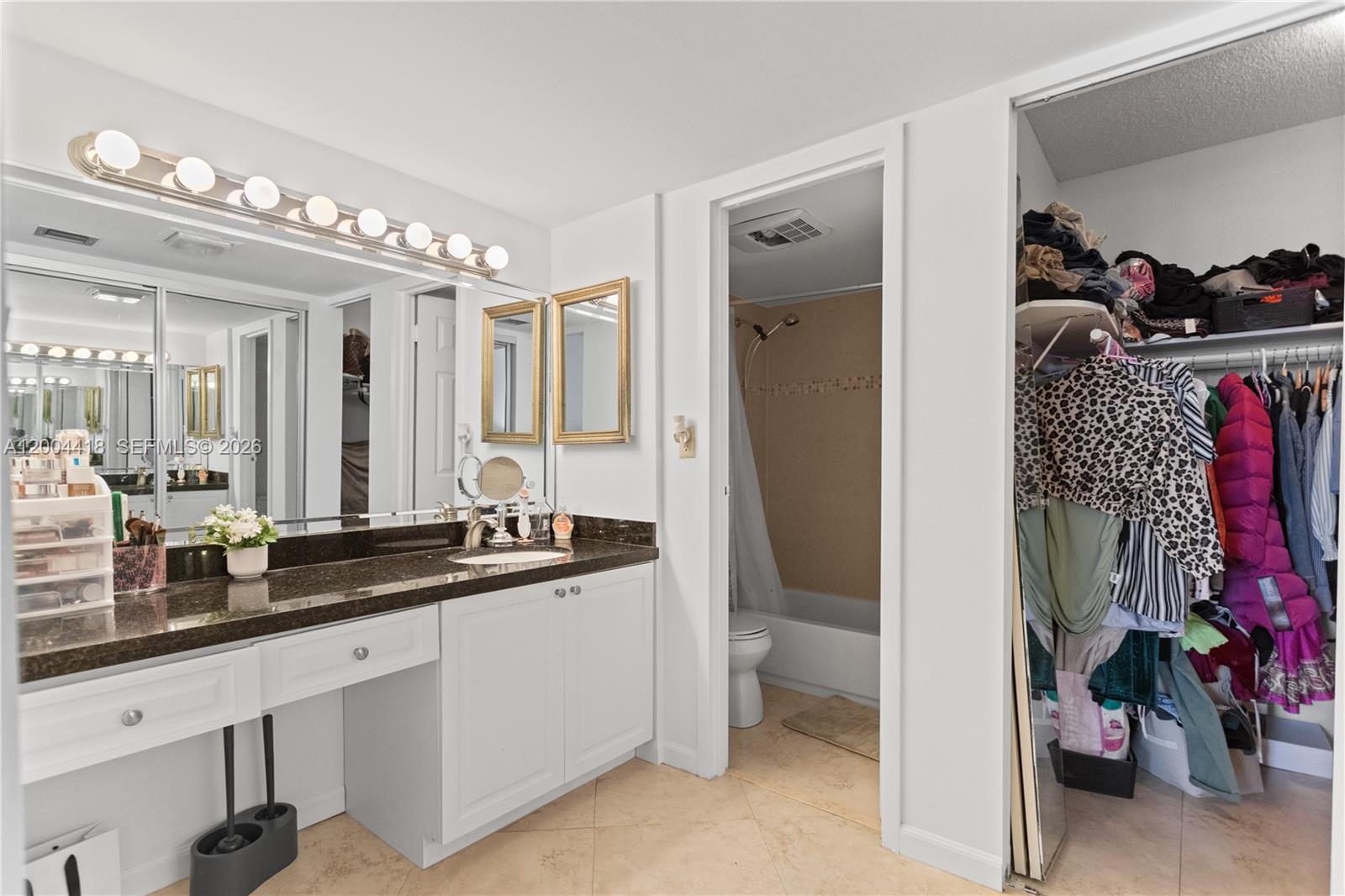image Arlen House East31