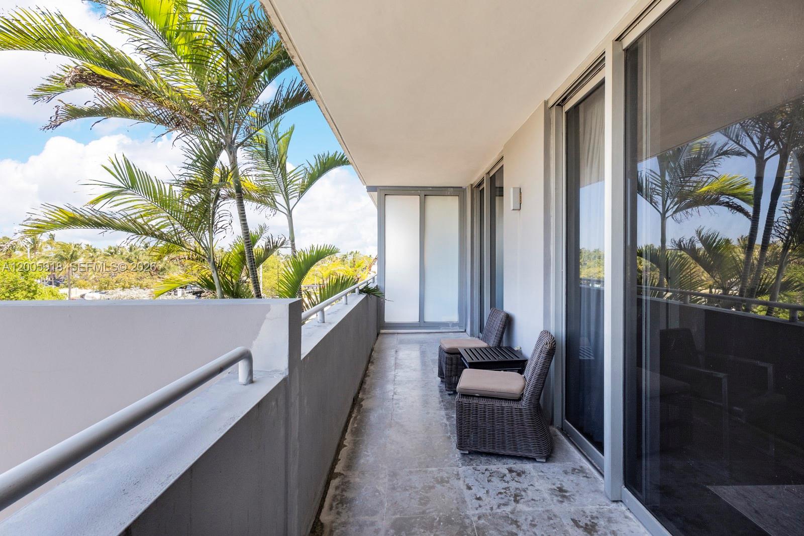 220 21st St #303 Miami Beach, FL 33139