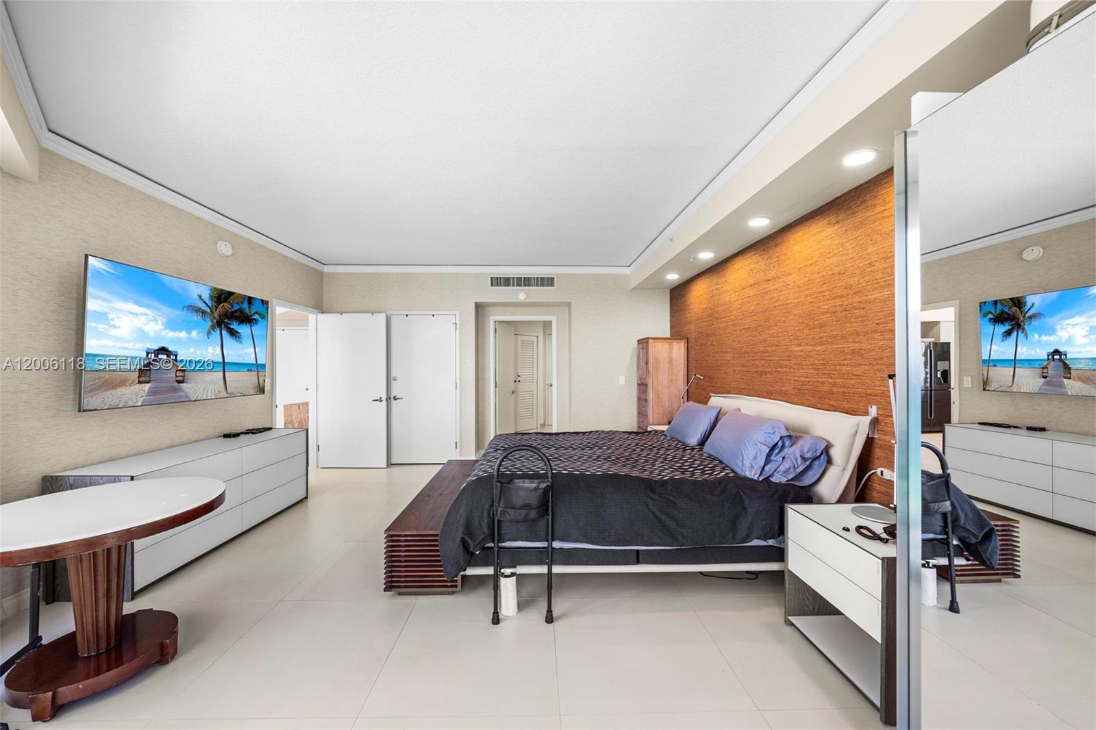 18001 Collins Ave #2209 Sunny Isles Beach, FL 33160