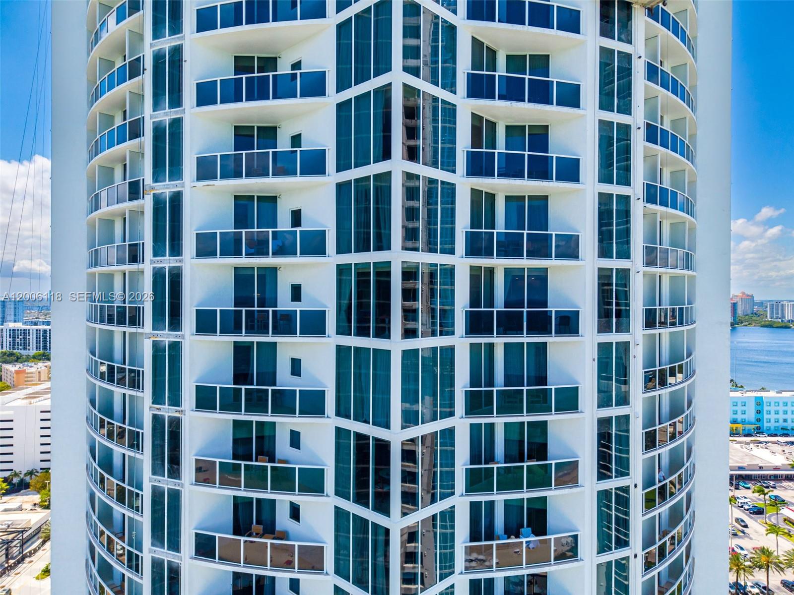 18001 Collins Ave #2209 Sunny Isles Beach, FL 33160