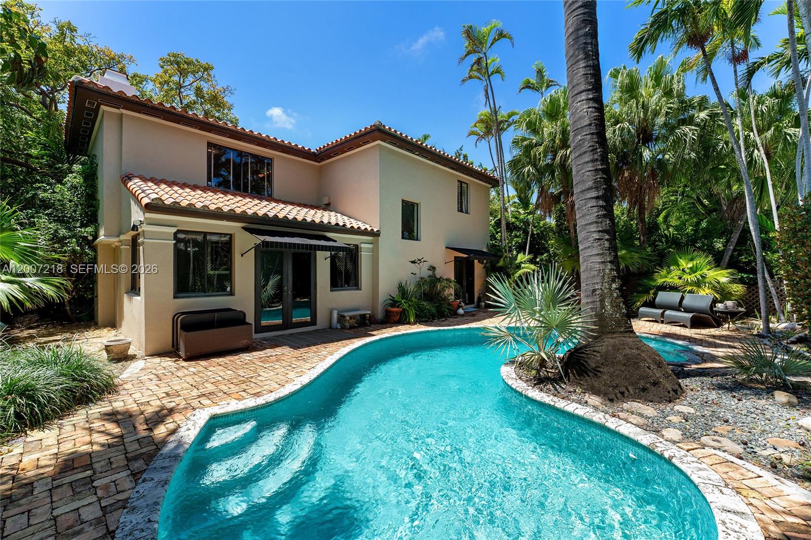 6121 La Gorce Dr Miami Beach, FL 33140