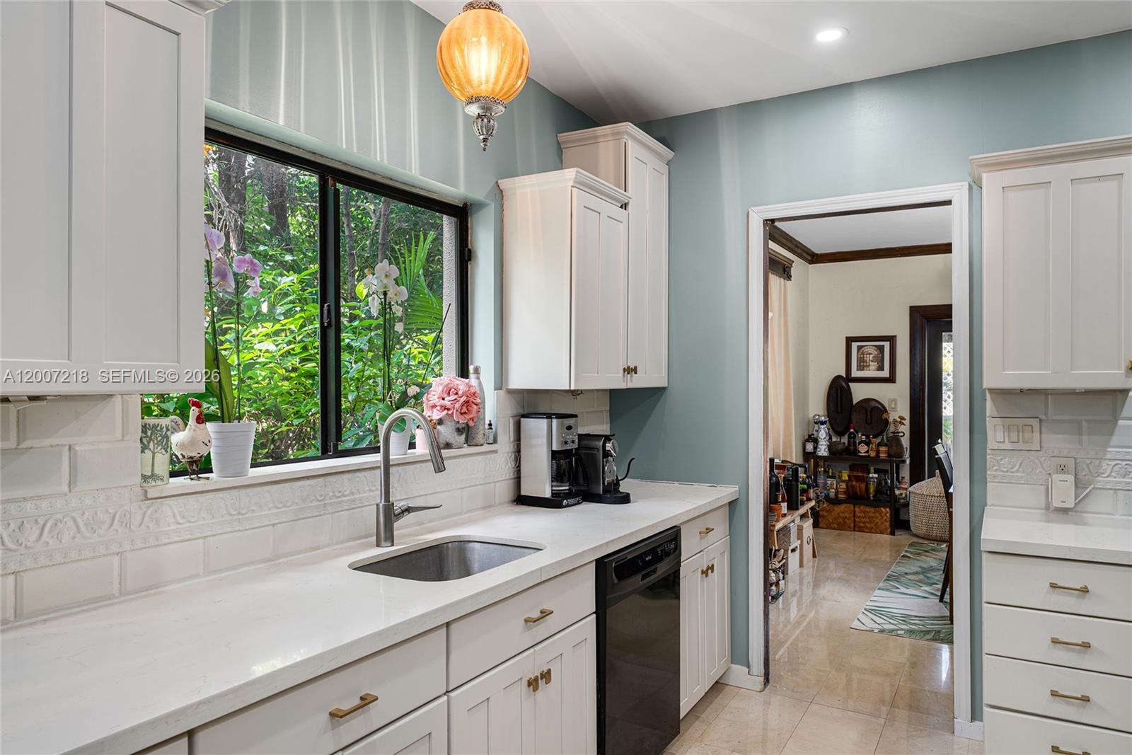 6121 La Gorce Dr Miami Beach, FL 33140