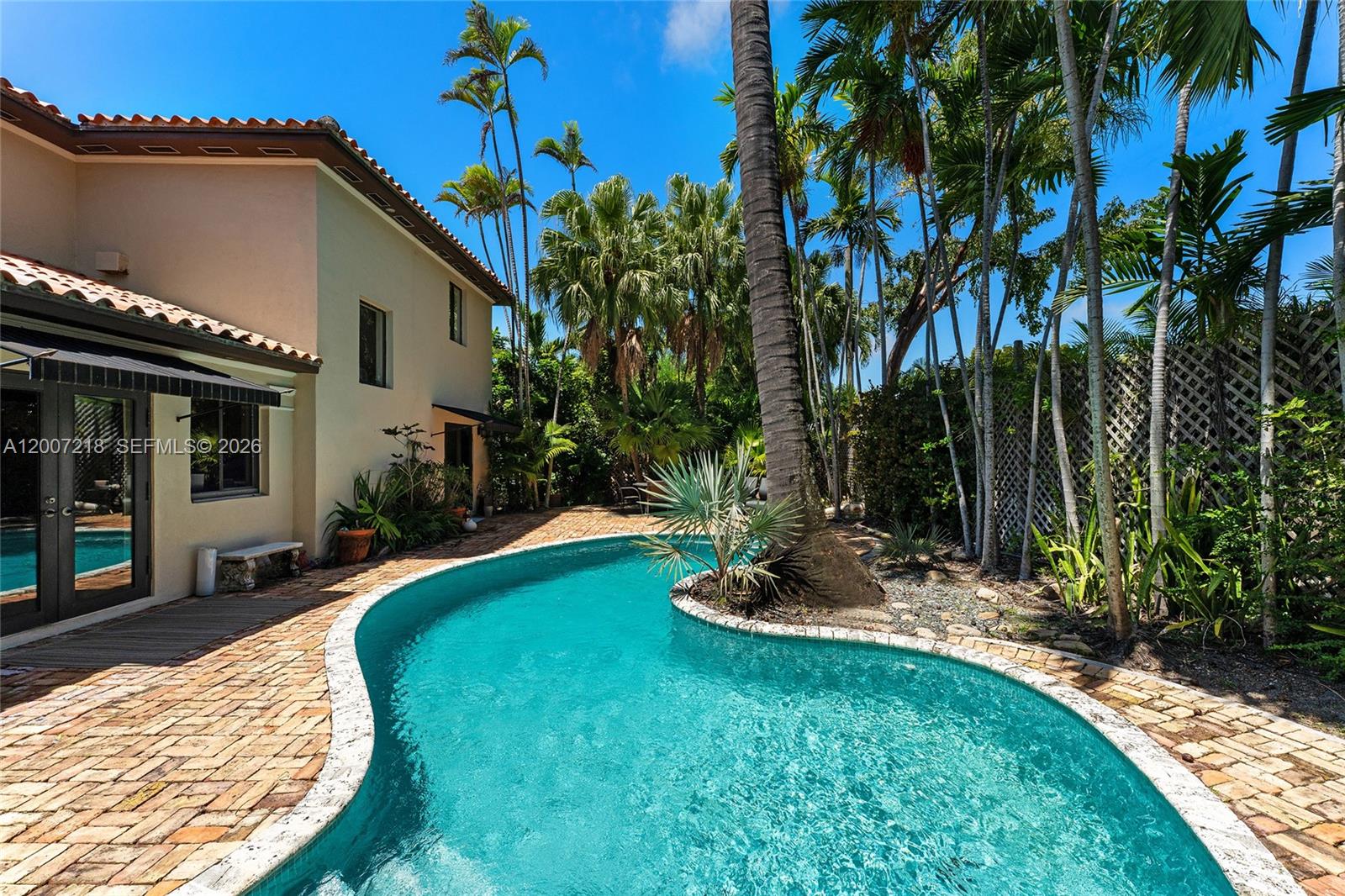 6121 La Gorce Dr Miami Beach, FL 33140