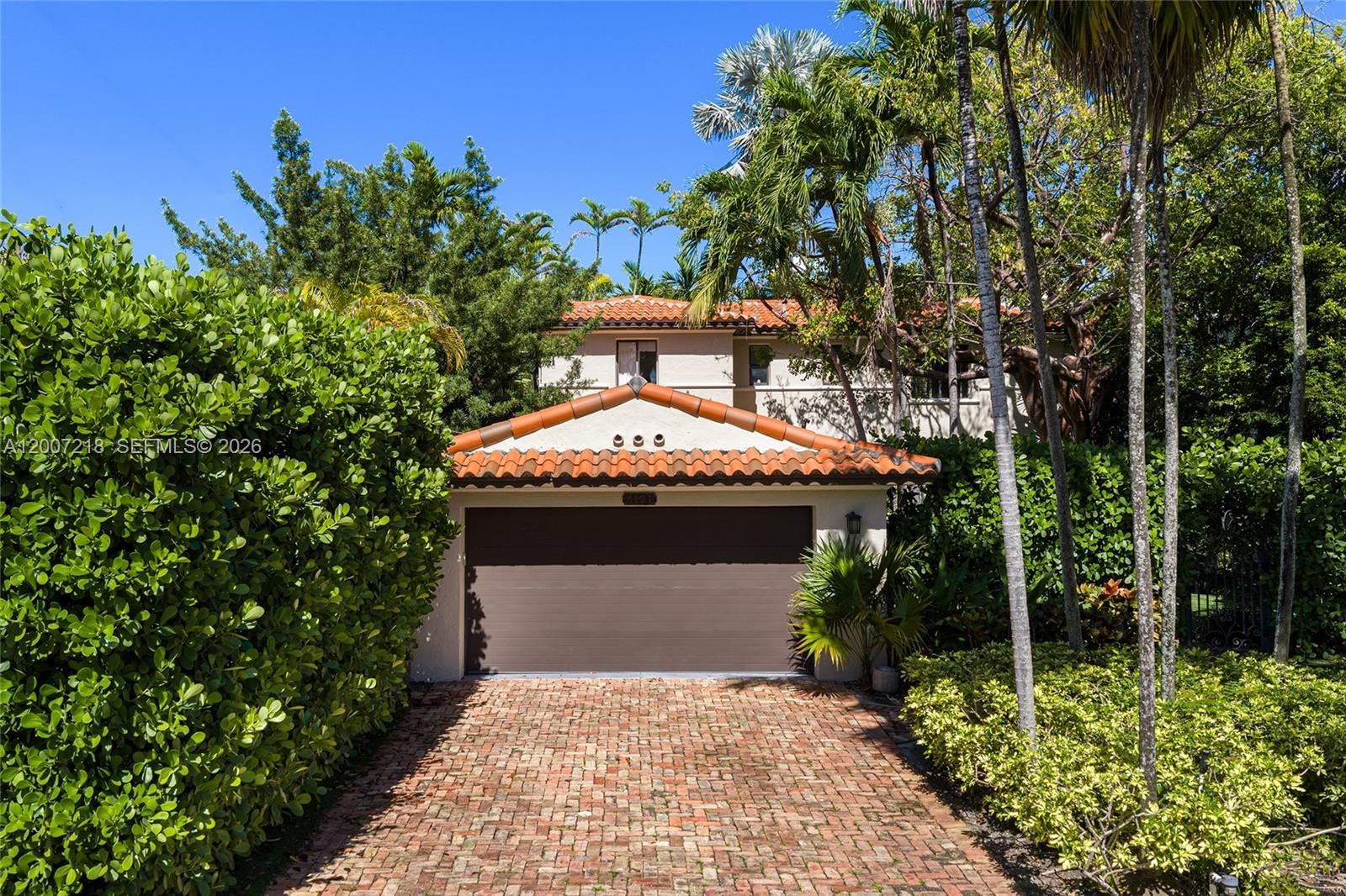 6121 La Gorce Dr Miami Beach, FL 33140