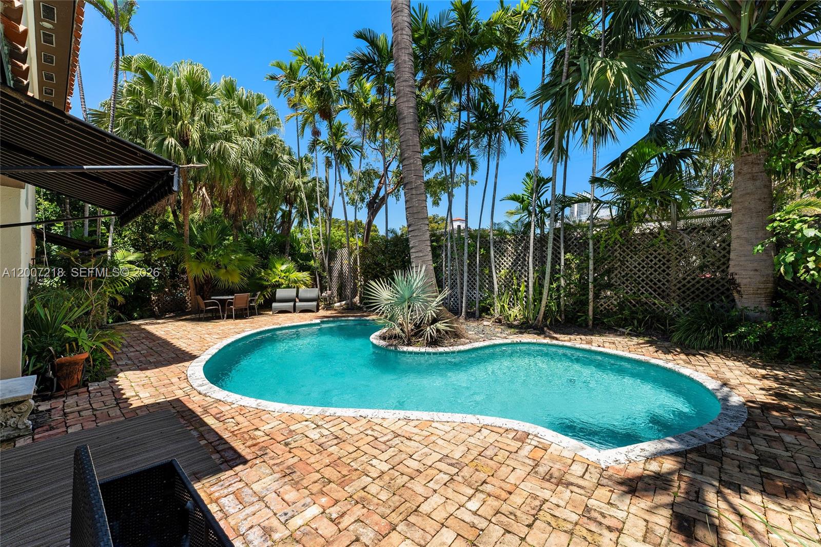 6121 La Gorce Dr Miami Beach, FL 33140