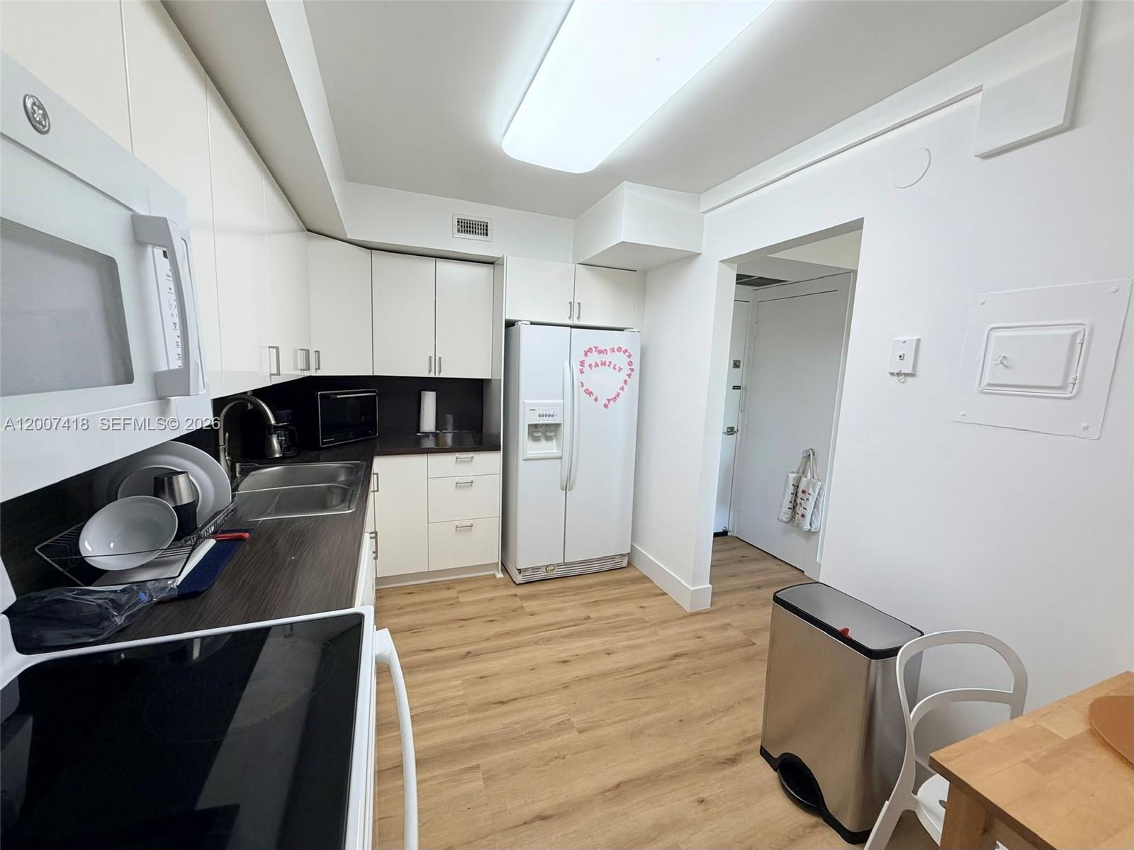 3701 N Country Clb Dr #607 Aventura, FL 33180