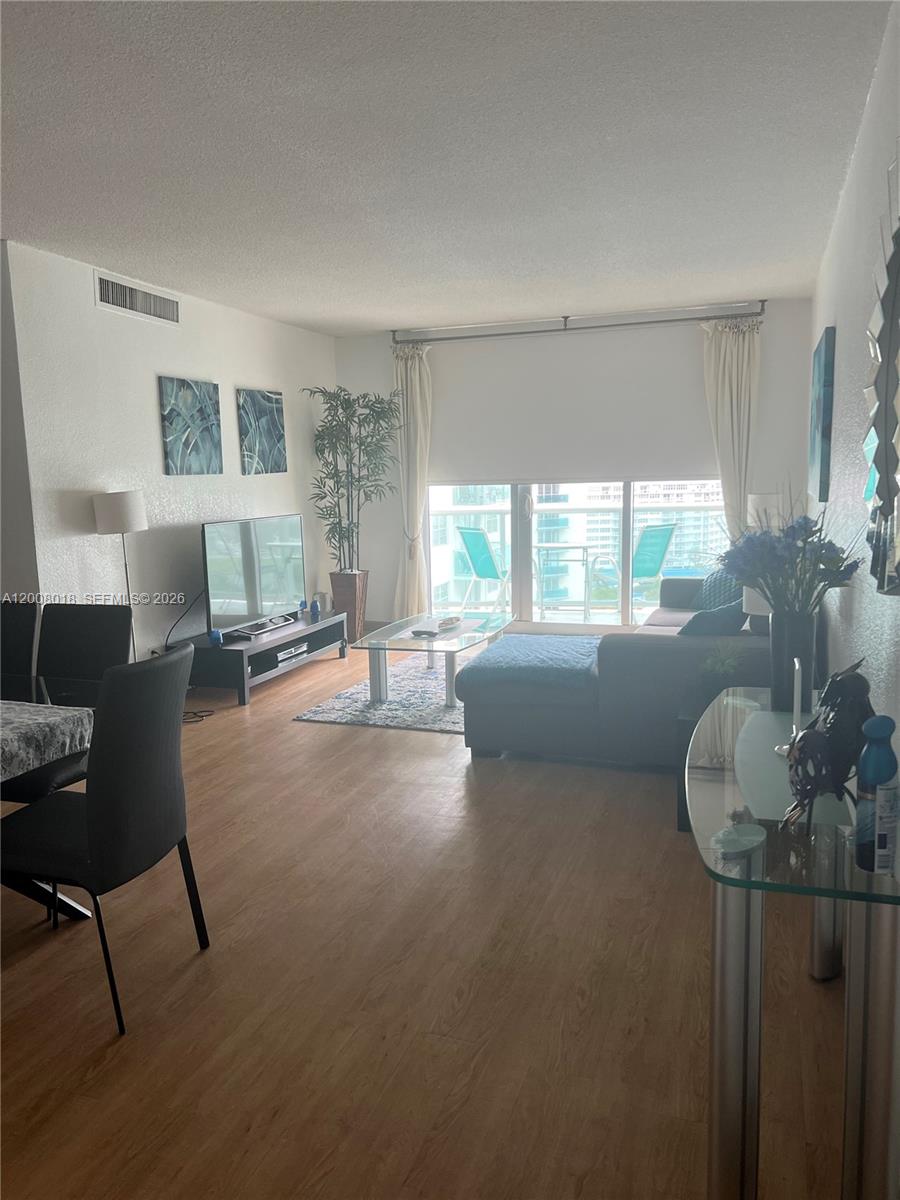 3901 S Ocean Dr #14T