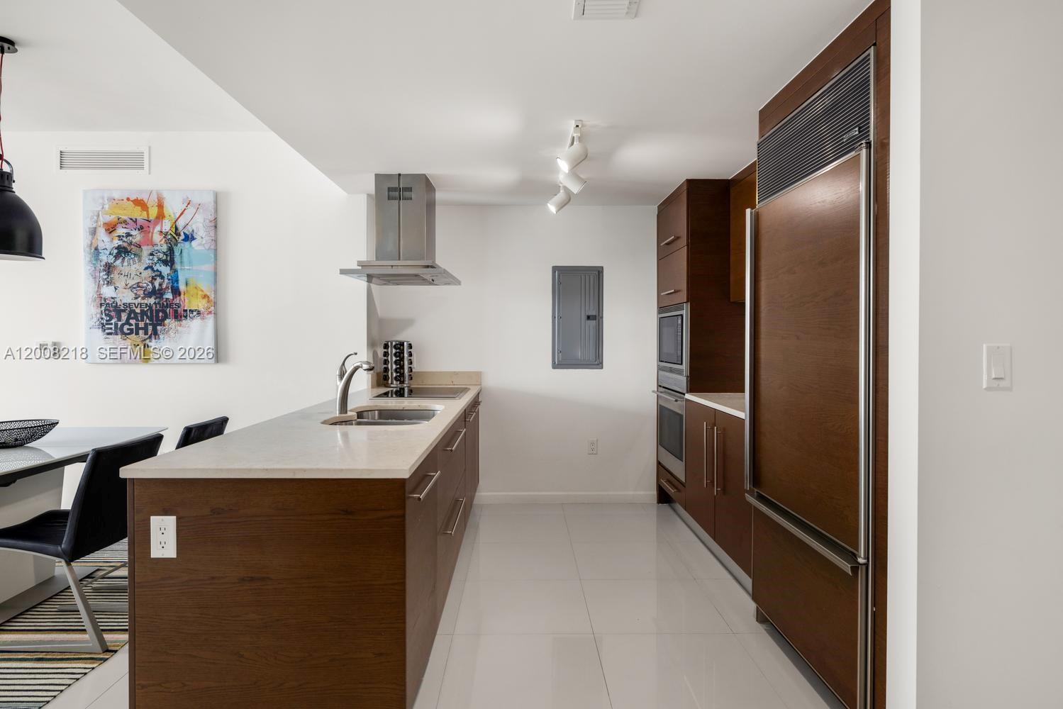 image Icon Brickell II18