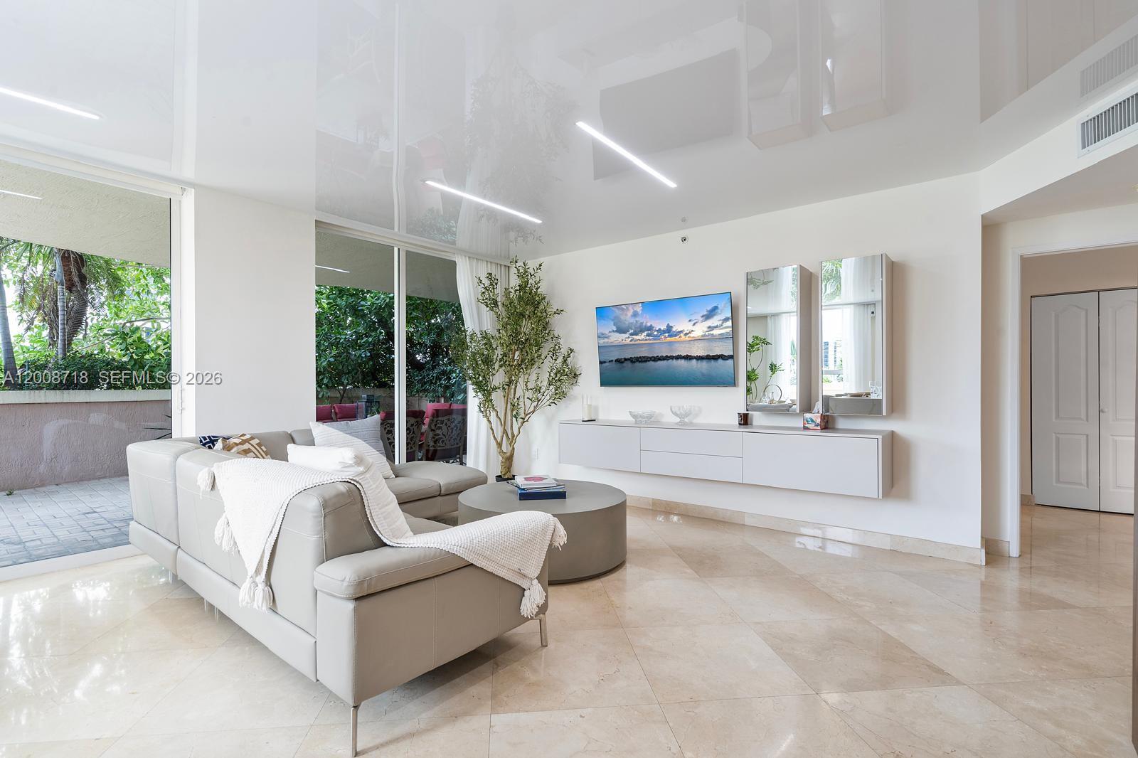 17555 Atlantic Blvd #508 Sunny Isles Beach, FL 33160