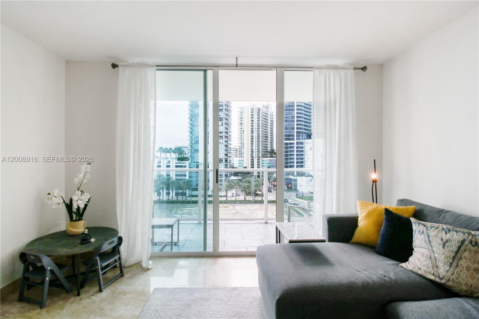 image The Mark on Brickell15