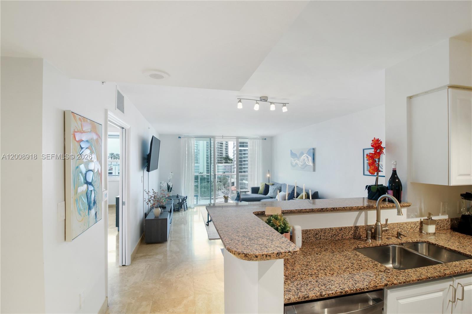 image The Mark on Brickell2