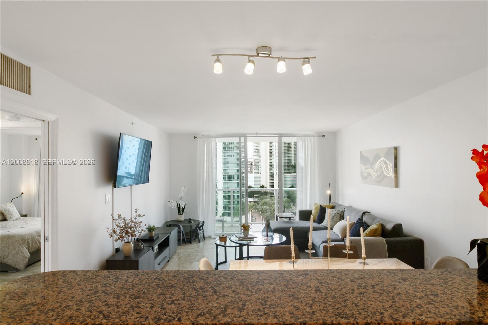image The Mark on Brickell7