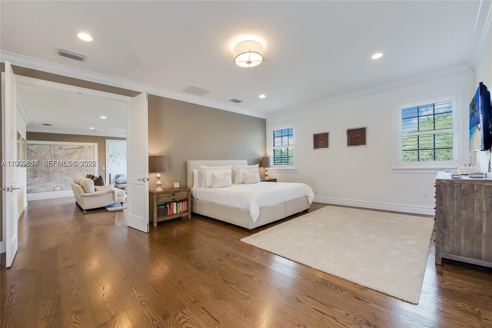 1151 S Alhambra Cir Coral Gables, FL 33146