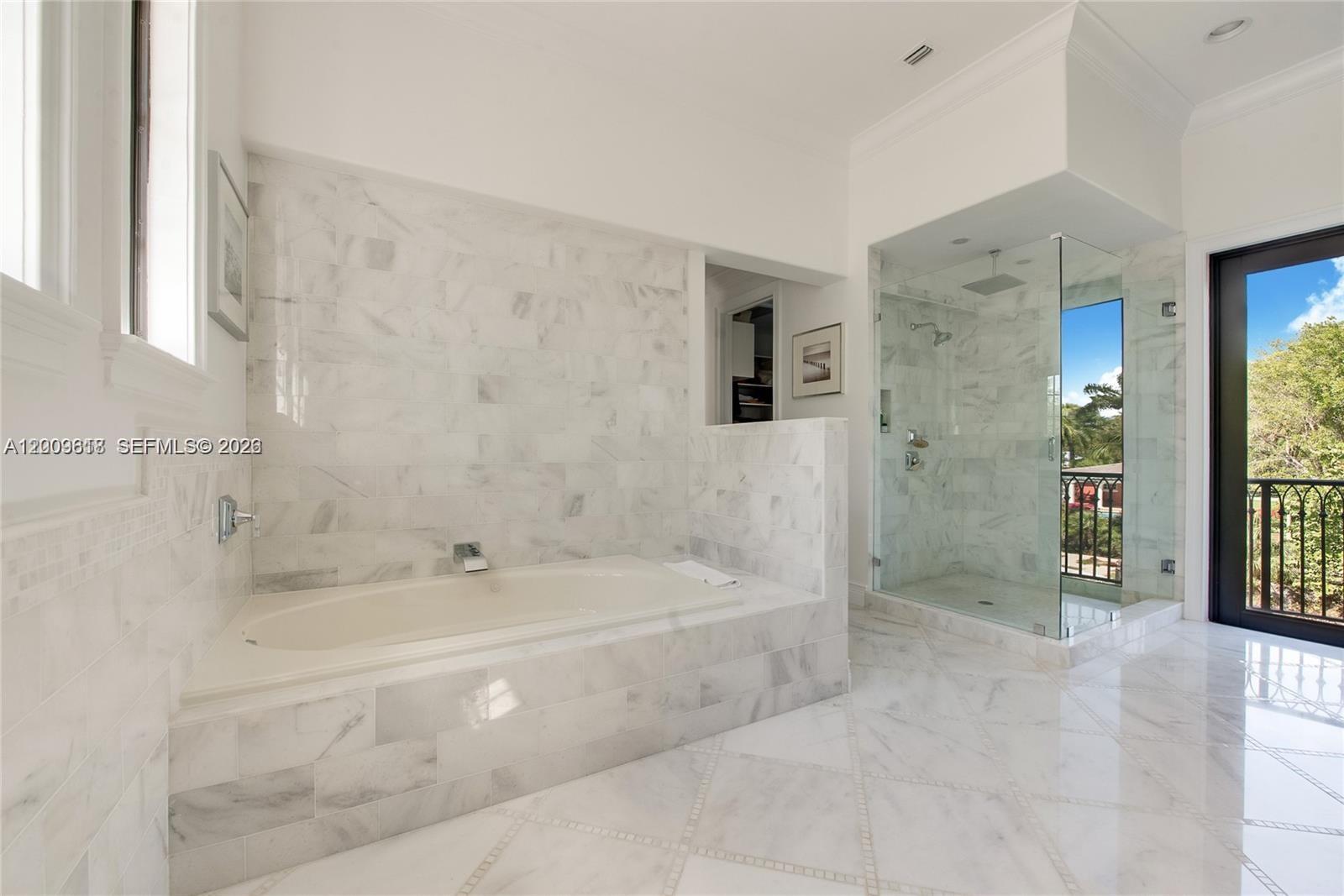 1151 S Alhambra Cir Coral Gables, FL 33146