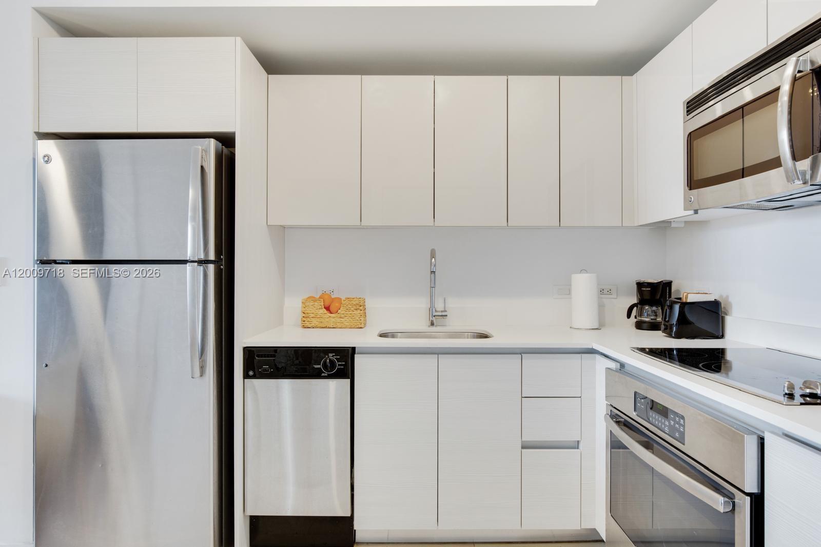 image Beachwalk Condominium3
