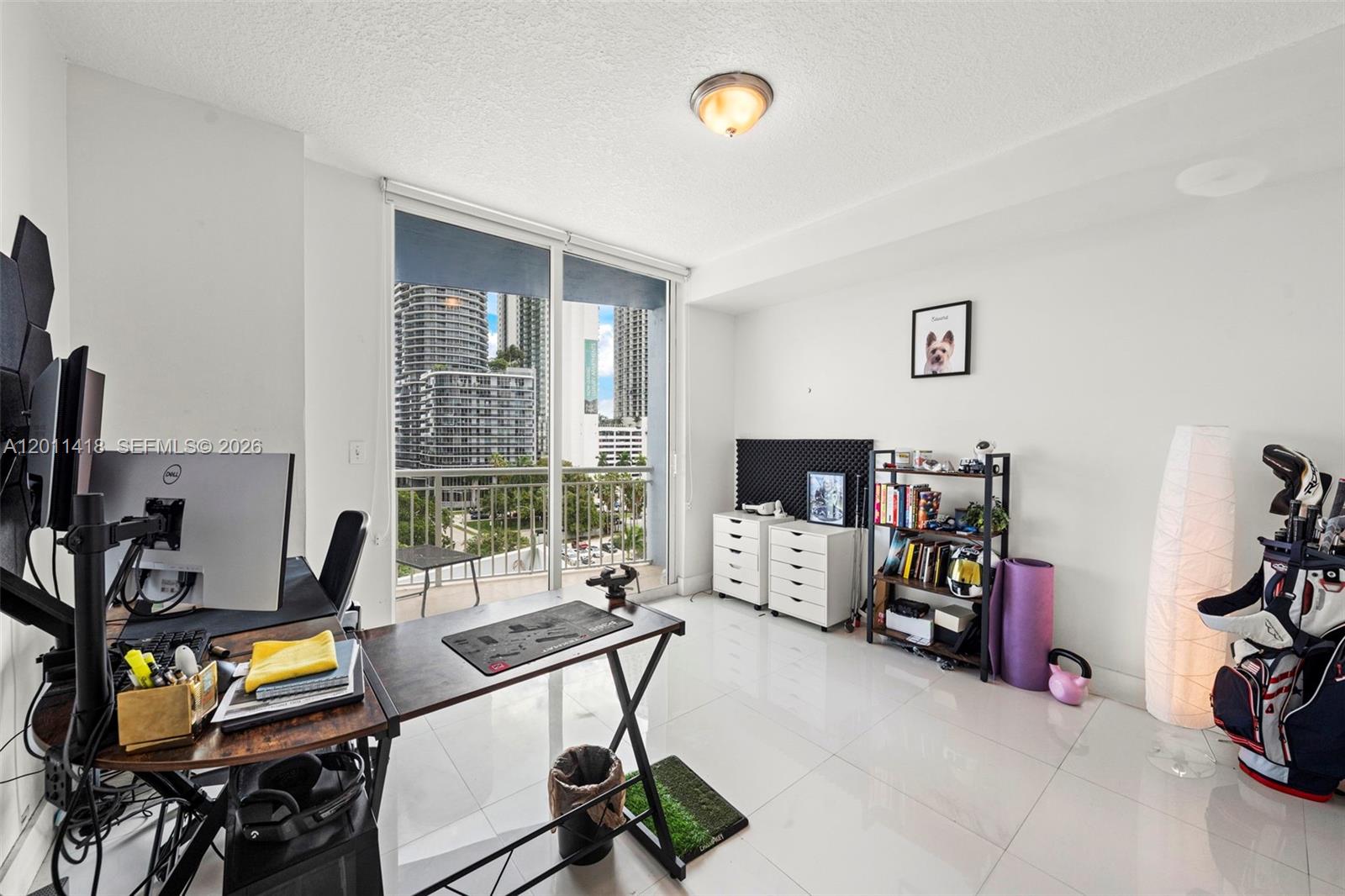 image 1800 Biscayne Plaza10