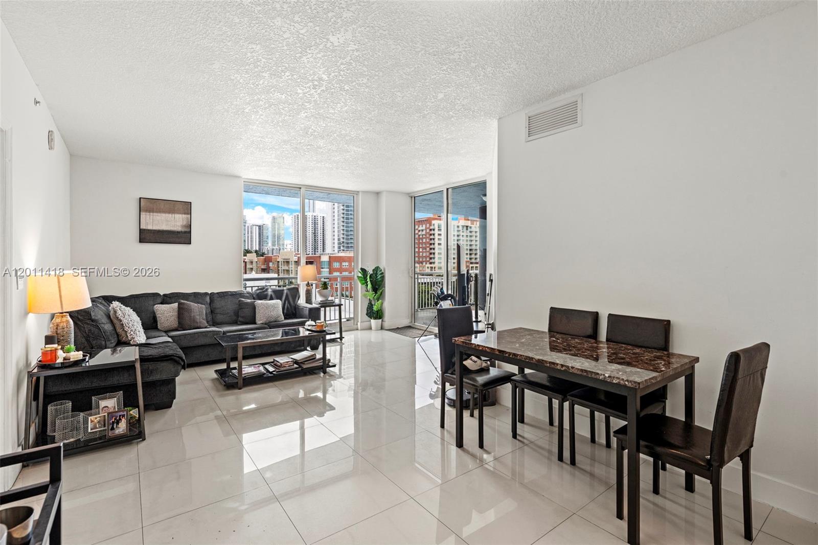image 1800 Biscayne Plaza25