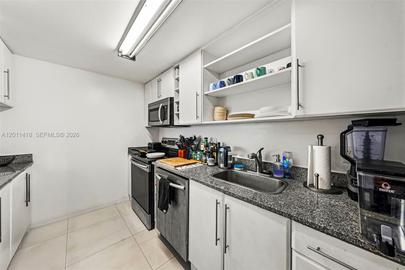 image 1800 Biscayne Plaza28