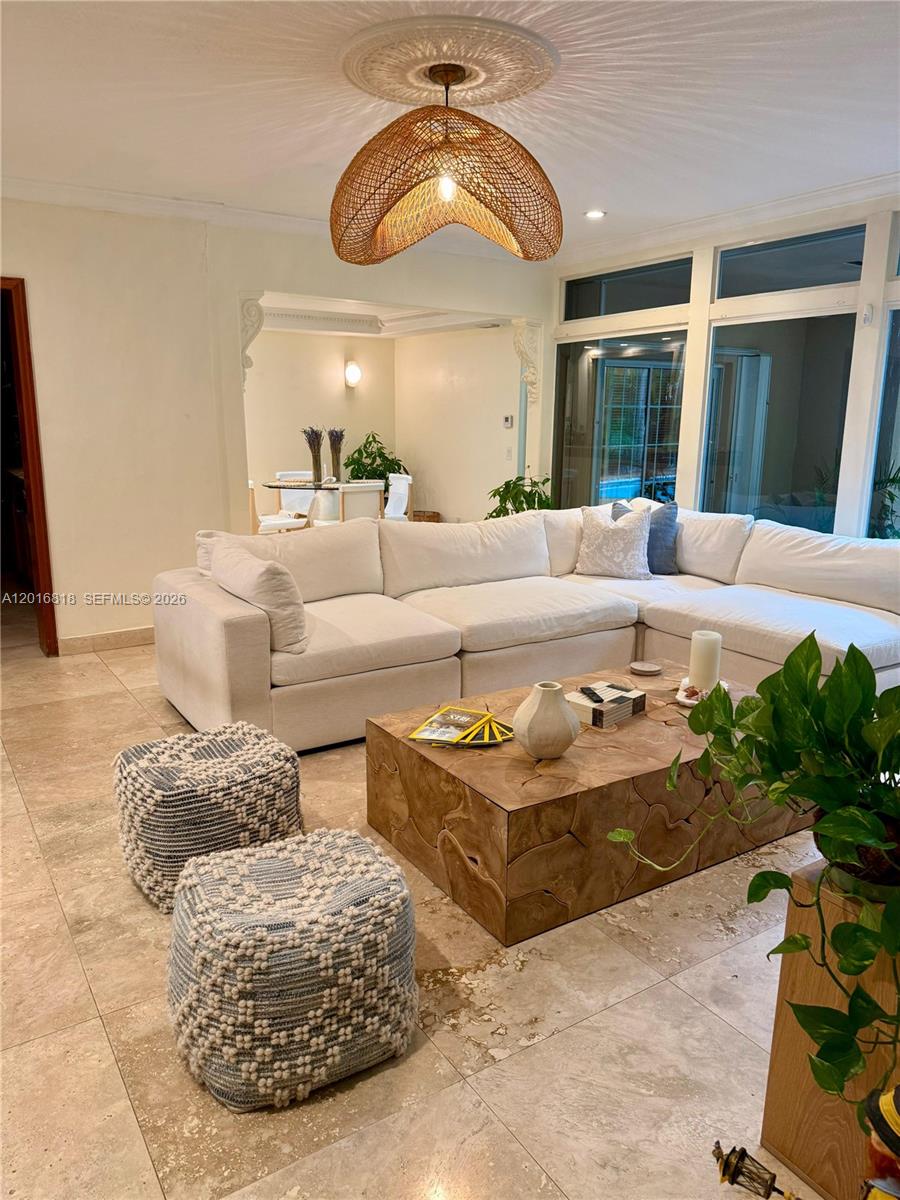 721 Saldano Ave Coral Gables, FL 33143